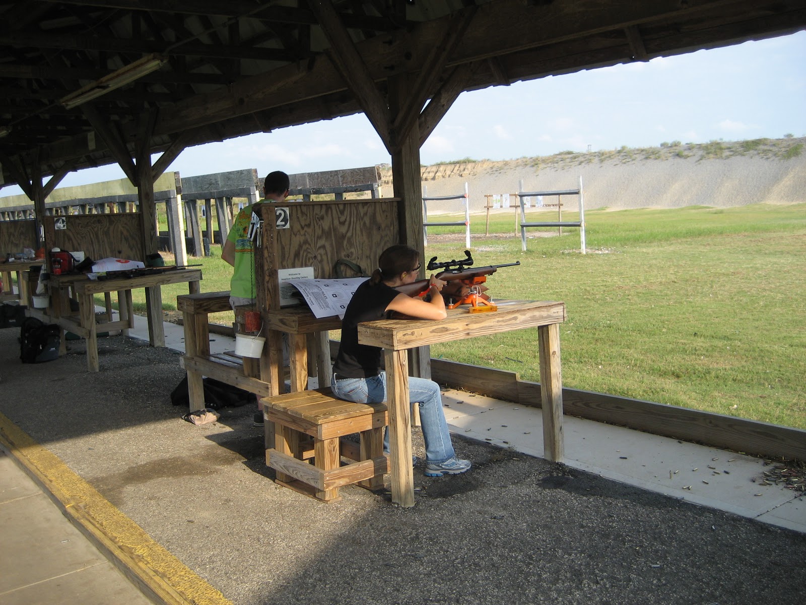 en passant par la...nous avons pris une photo American Shooting Center