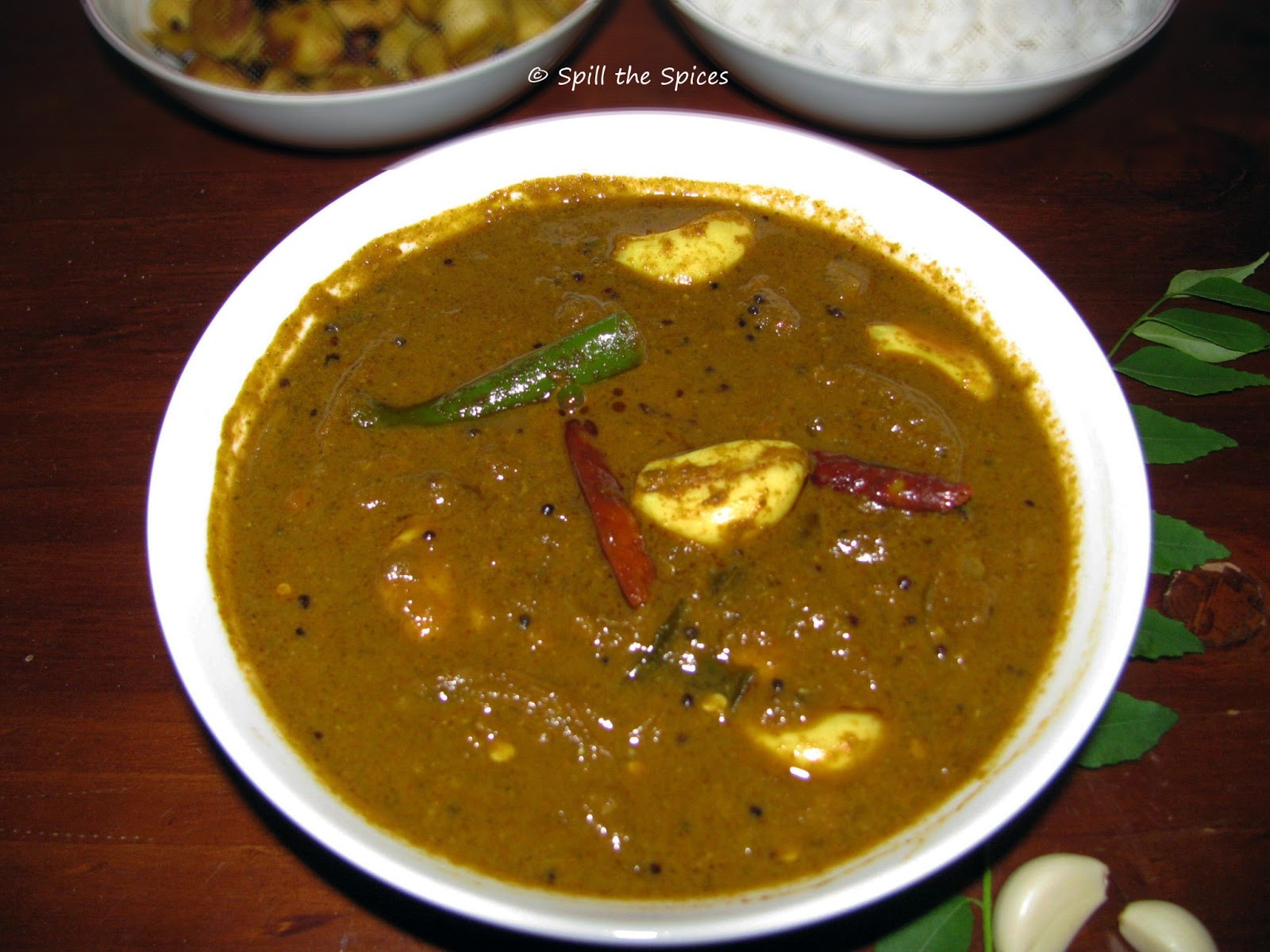 Karuveppilai Poondu Kuzhambu Curry Leaves Garlic Gravy Spill the Spices