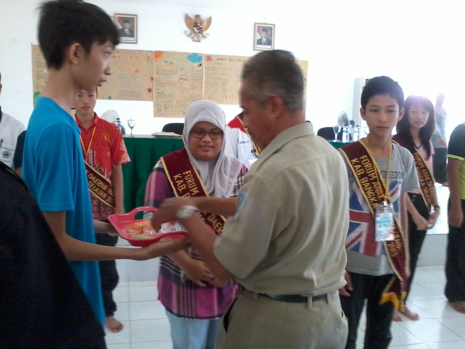Elu Nggak Liat Konsen Belajar Lagian Capek Dimarahan Sama Guru Elu Nggak Liat Konsen Belajar Lagian Capek Dimarahan Sama Guru