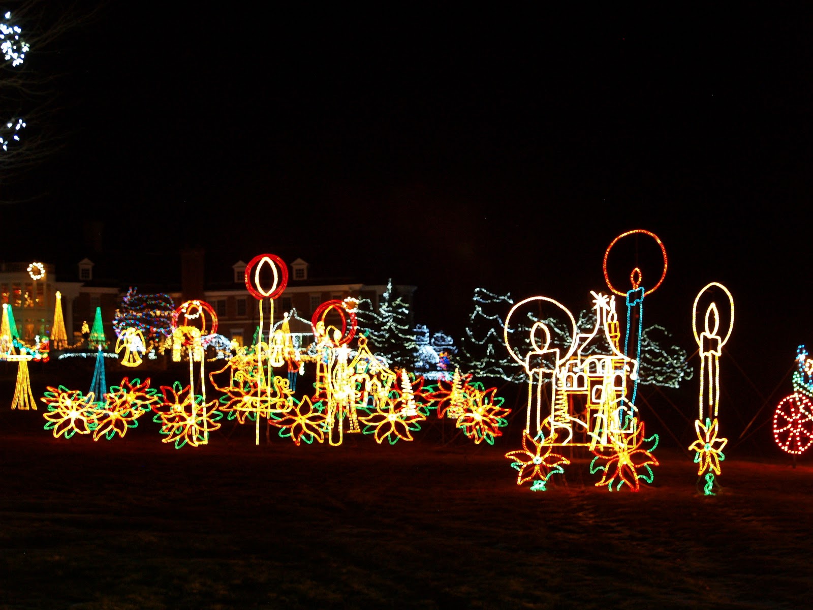 Top 6 Holiday Activities in New Hampshire's Monadnock Region