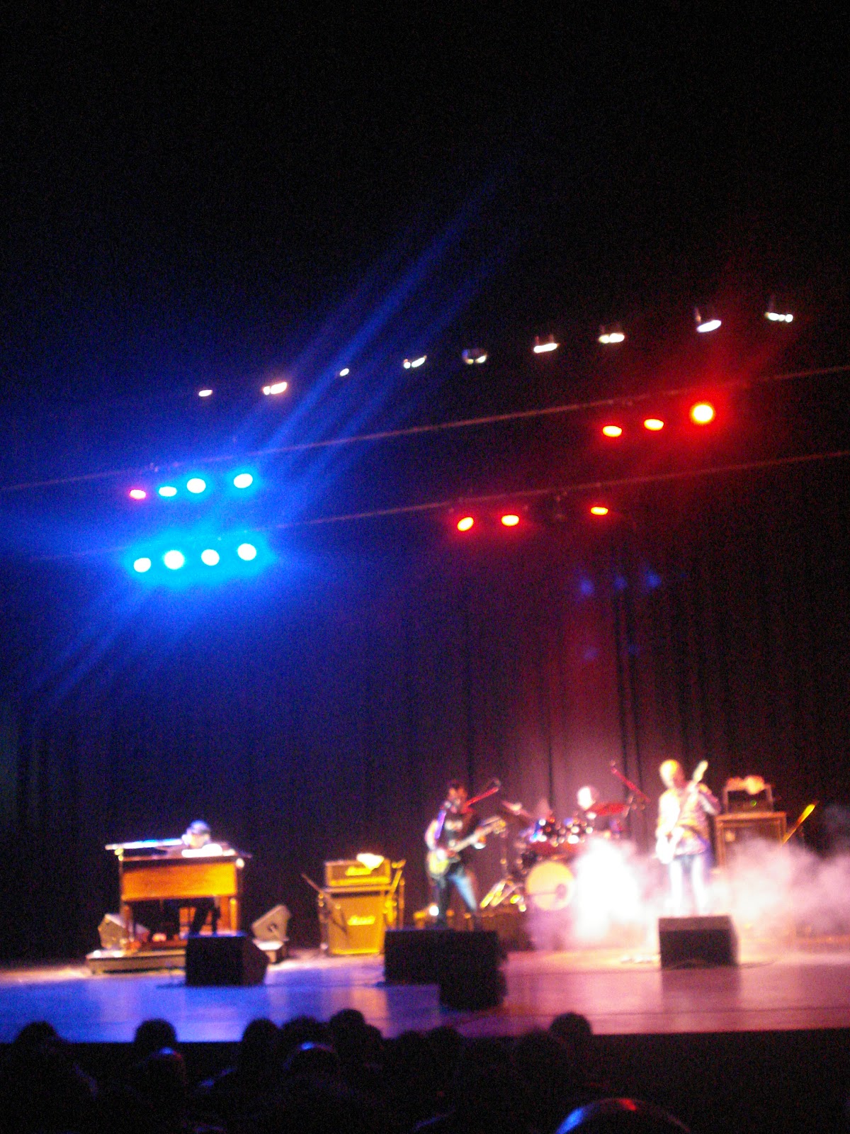 Algo Más Que Rock And Roll 10 Años FOCUS en el Teatro Coliseo