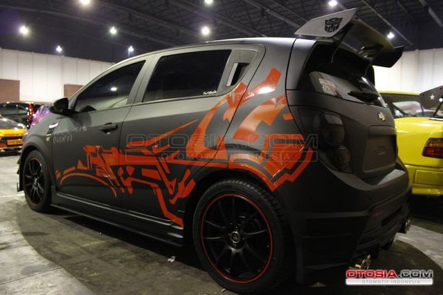 Foto Mobil Chevrolet Aveo Modifikasi Keren Ala Transformers