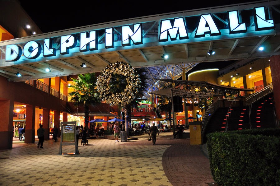 Dolphin Mall nơi mua sắm lý tưởng