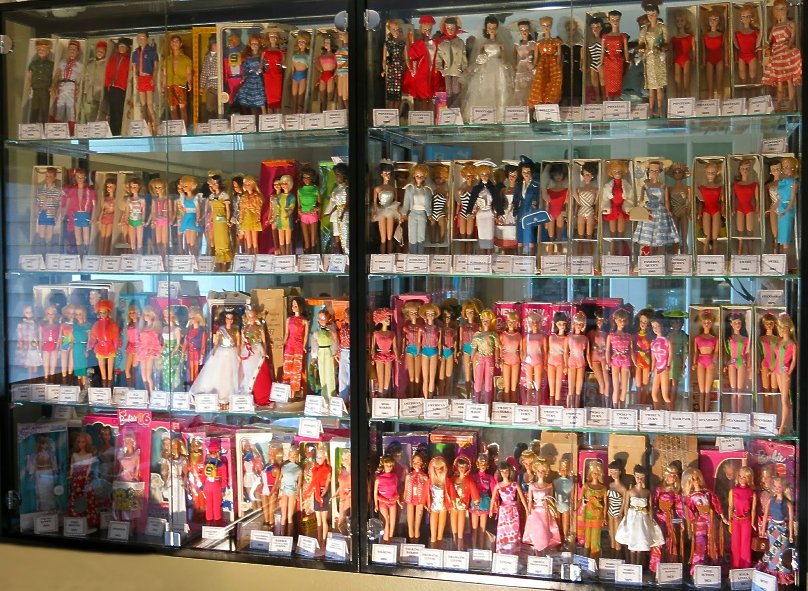 My Vintage Barbies Blog My Barbie Display