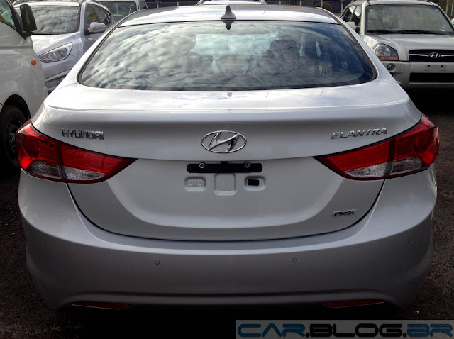 Hyundai Elantra Hyundai-Elantra-2014-Flex+(9)