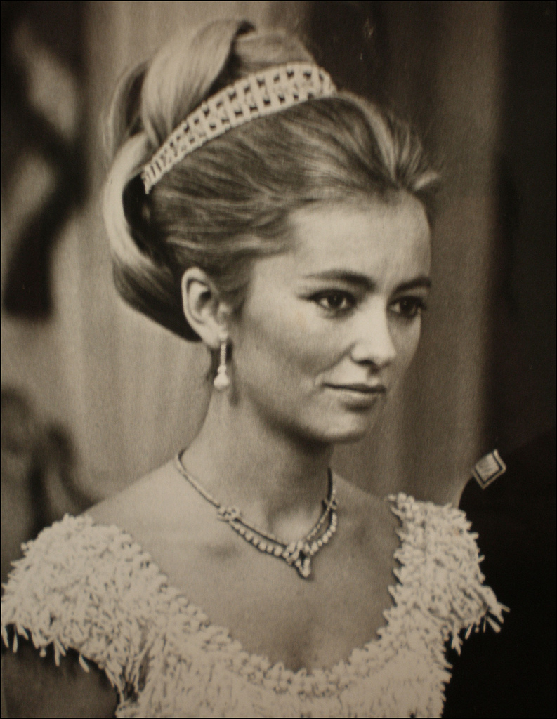 Queens of England: Paola, the princess from the south who became a