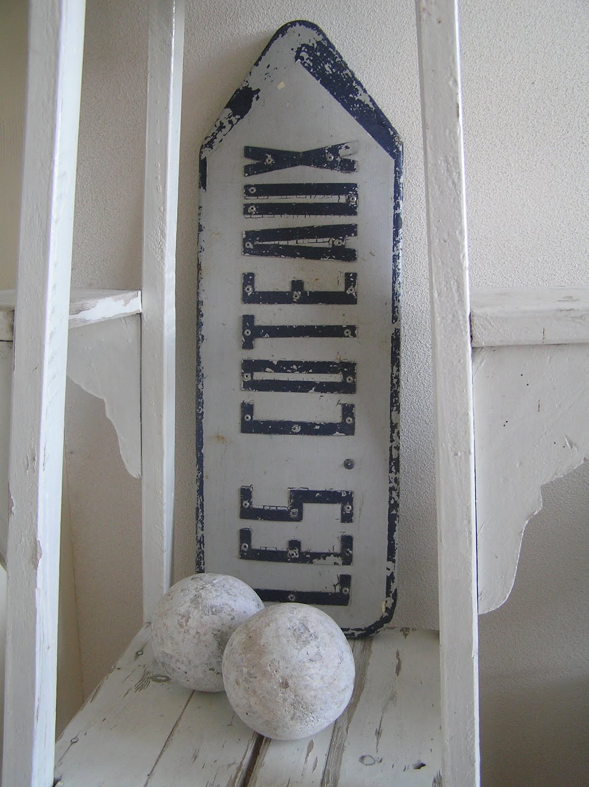 Pastels and whites: februari 2012