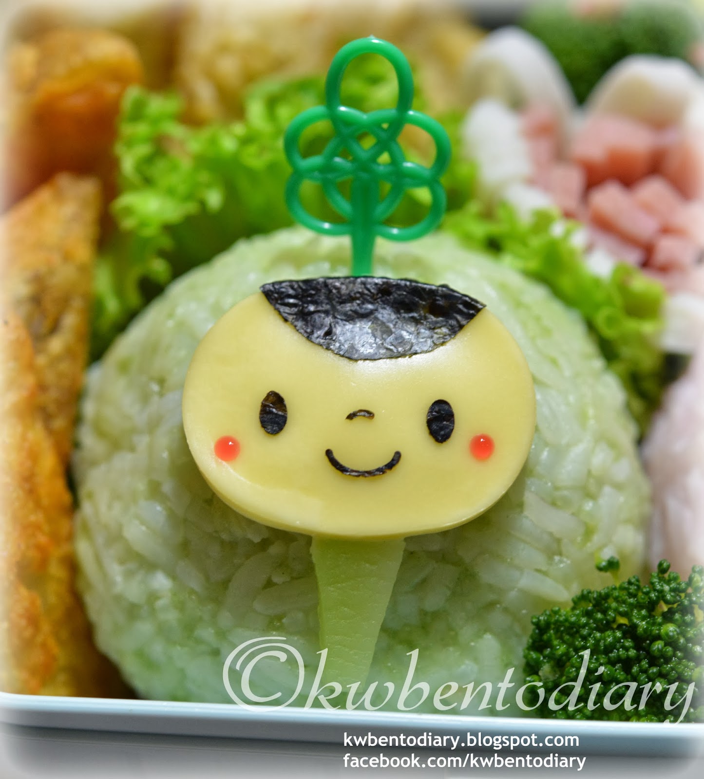 Bento School Lunches : Bento Lunch: Smiley Pancakes and MonBento New  Accessories Review