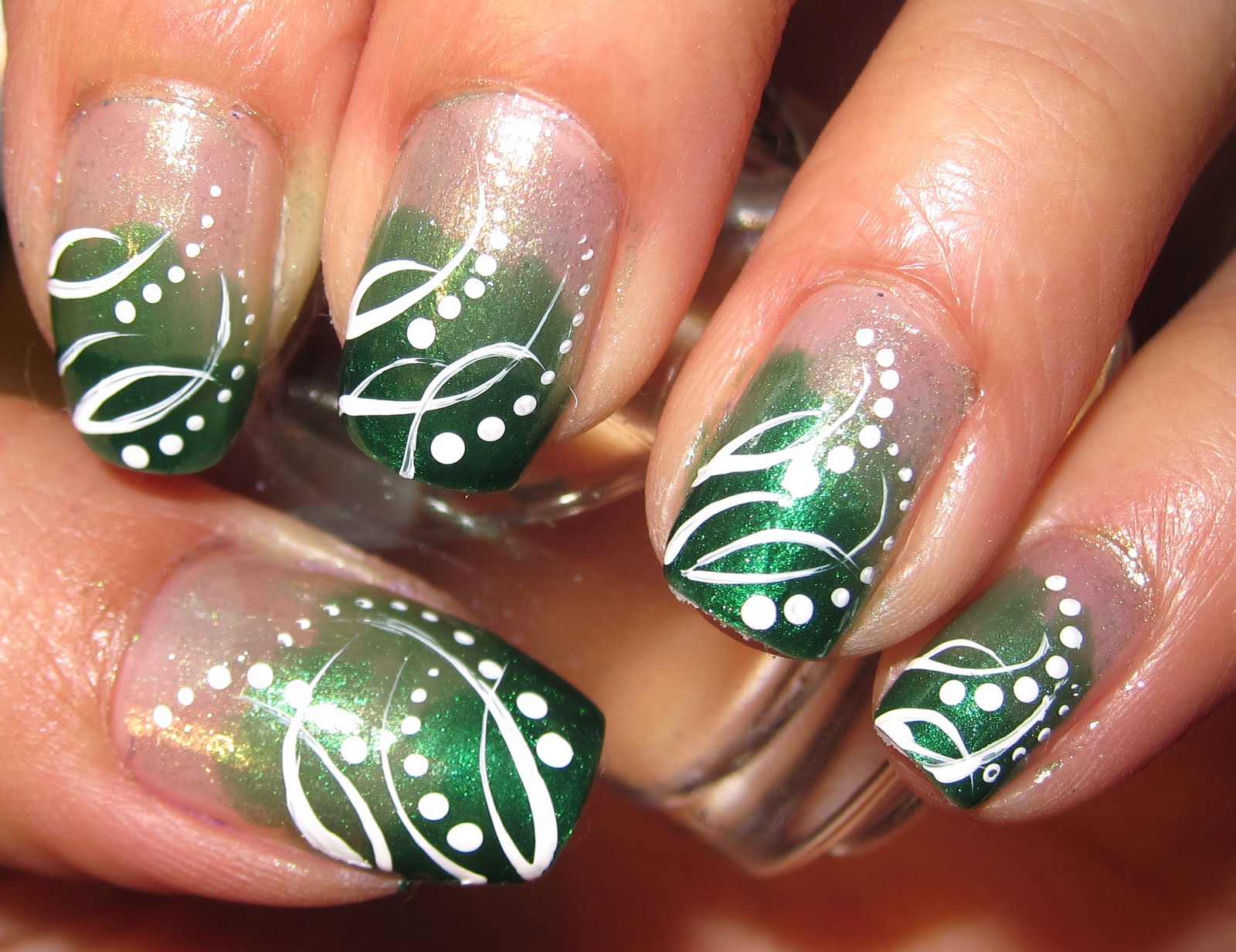 This elegant nail design would be perfect to rock on St. Patrick39;s Day 
