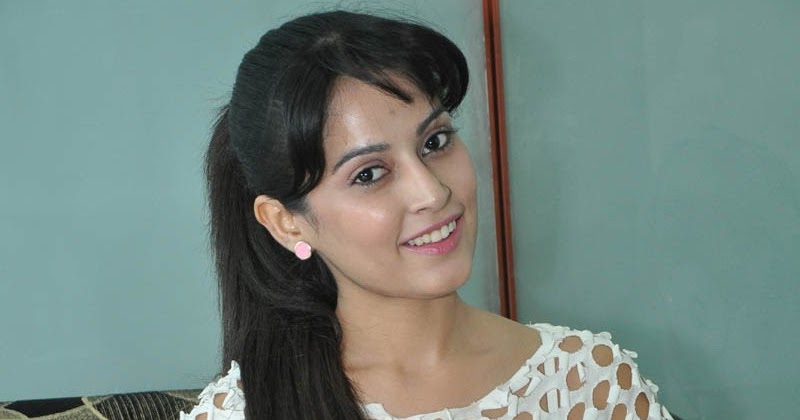 Disha Pandey Latest Stills - Actress Gallery