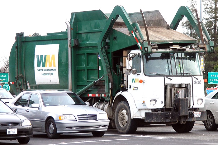 Hawaii Garbage Truck
