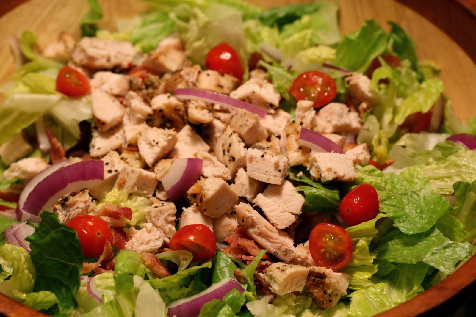 Chicken Blt Chopped Salad With Fresh Lemon Garlic Dressing And This Week S Eats Born And Read In Chicago