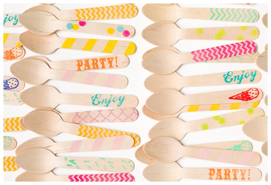 Colourful Accessories Ideas For A Picnic Wedding