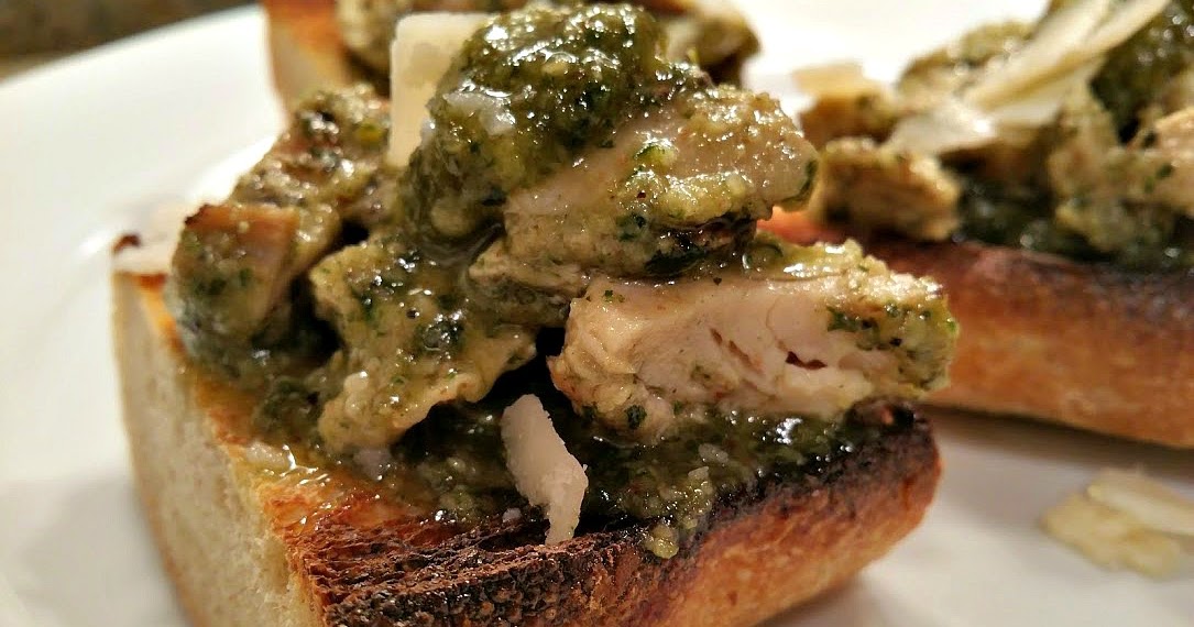 red or green? Spicy Pesto Chicken Bruschetta