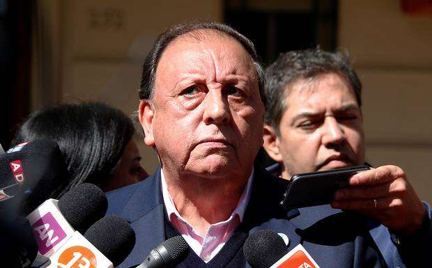 Gremio de camioneros firma acuerdo hoy con el gobierno para deponer movilización Gremio de camioneros firma acuerdo hoy con el gobierno para deponer movilización