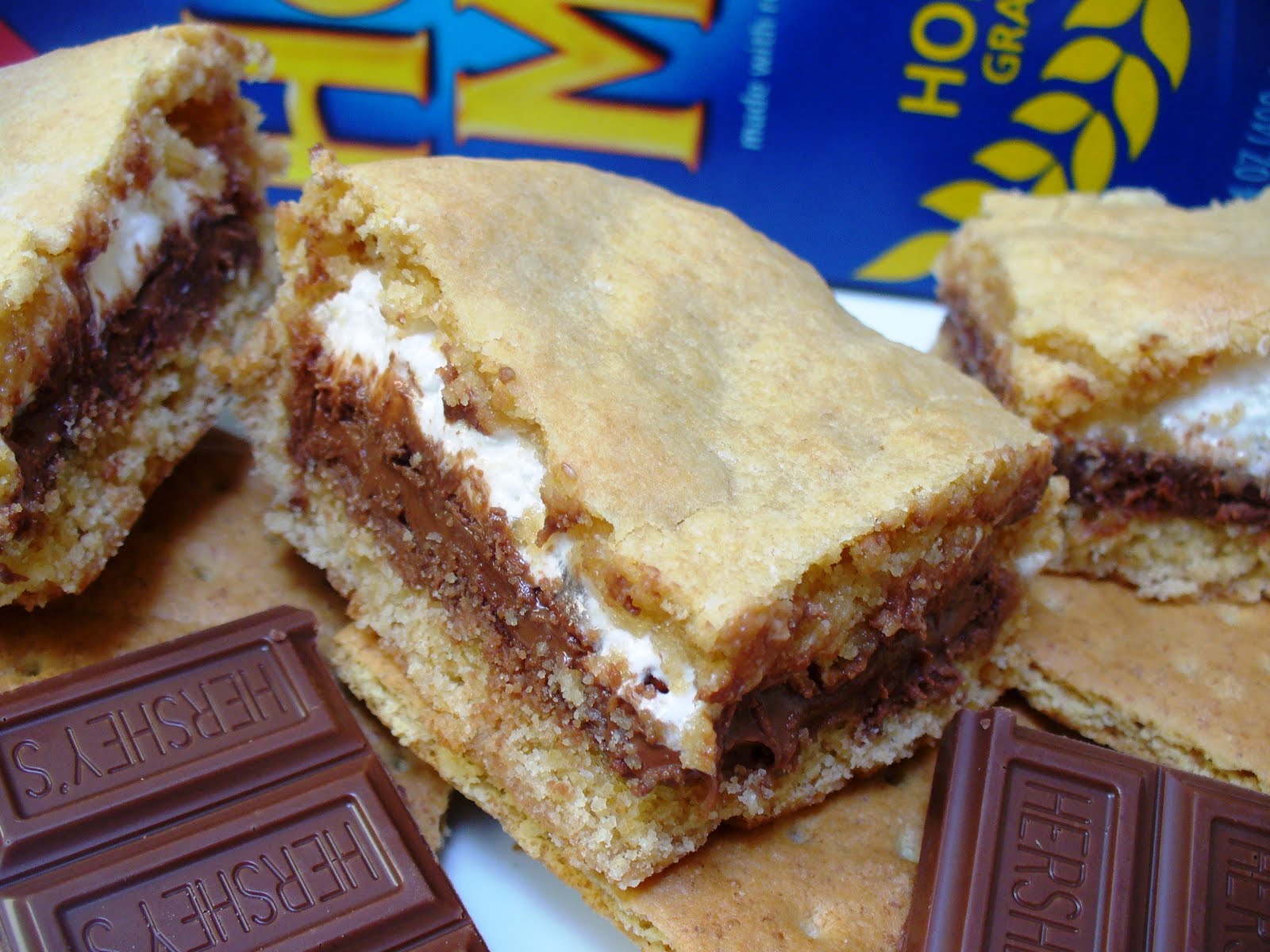 Leenee's Sweetest Delights: S'more Cookie Bars