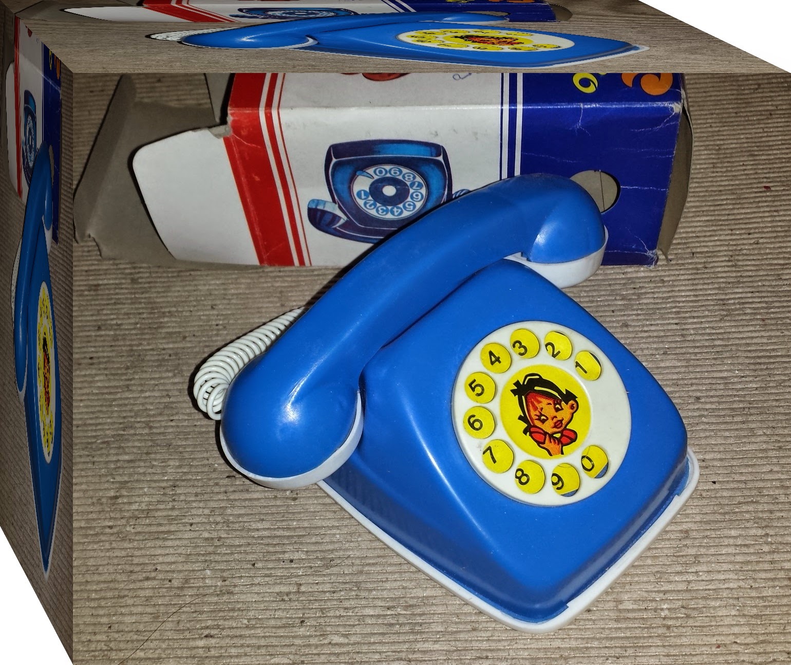 RIN TIN TIN Y JUGUETES ANTIGUOS TELEFONOS DE JUGUETE