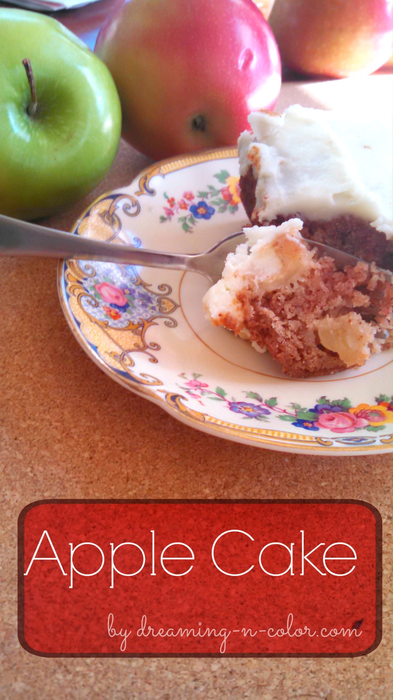 dreamingincolor Apple Cake