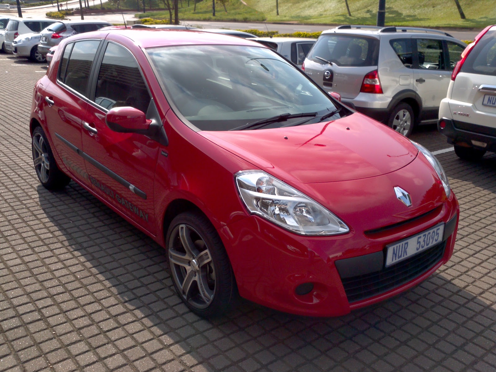 DriveZA 2012 Renault Clio 3