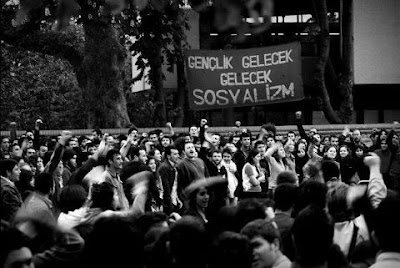 Türkiye'de Gençlik ve Gençlik Mücadeleleri