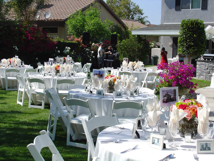 Back Yard Wedding Ceremonies source 2bpblogspotcom Back Yard Wedding Ceremonies source 2bpblogspotcom