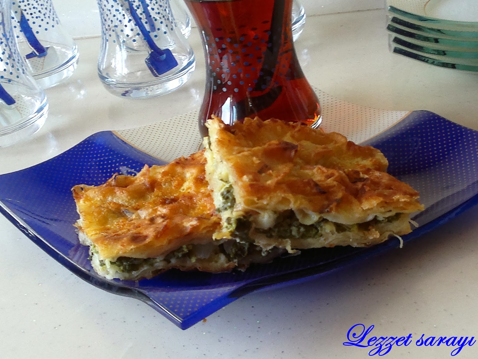 Ispanaklı Yufka Böreği Lezzet sarayı