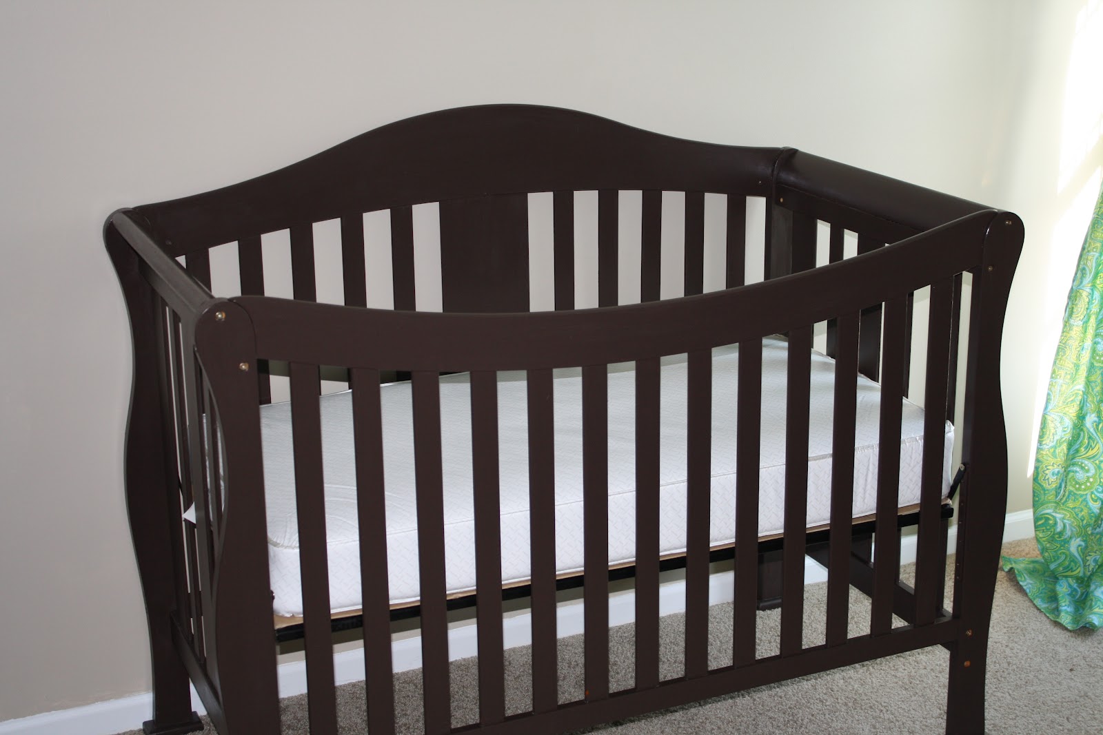 SEARCHING... Tutorial How to paint and seal a crib.