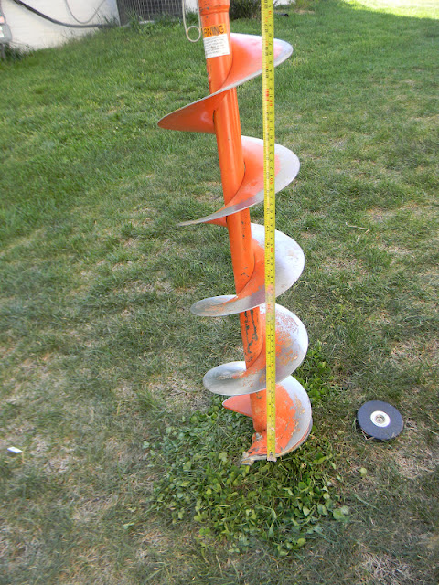 Seaside Interiors: Back Yard Fence: Part 2