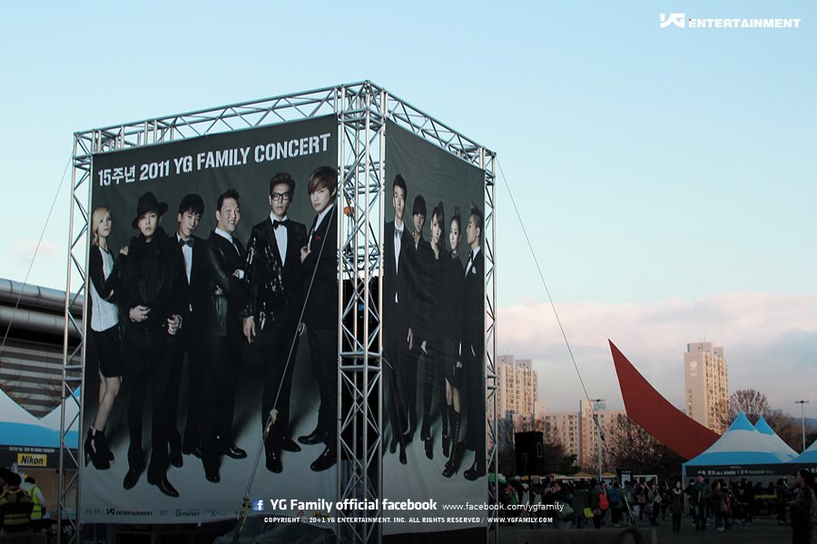 [Pics] YG Family Facebook Actualiza: 15th Aniversario YG Family Concert YG+FAMILY+CONCERT-5