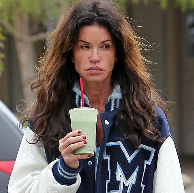 Scoop Breakers!: Janice Dickinson Out and About [PHOTOS]