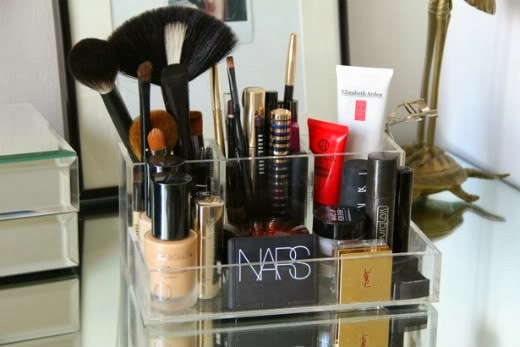 Actrylic+Makeup+Storage.jpg