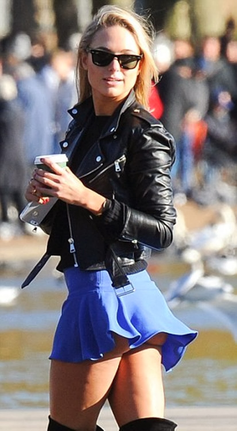 Kimberley Garner Candid Upskirt At London's Hyde Park Kimberley Garner Candid Upskirt At London's Hyde Park