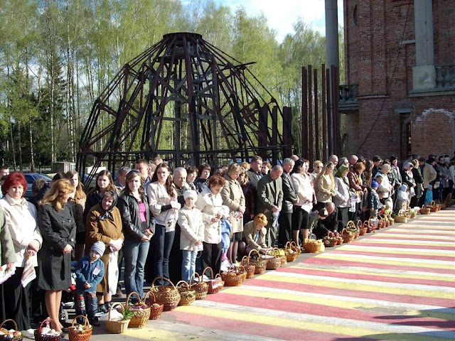 Easter in Ukraine Blessing Food Baskets