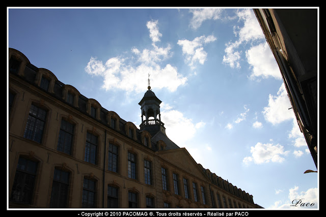 Vue Clocheton et une partie de la façade du Dijonval,de la ville Sedan