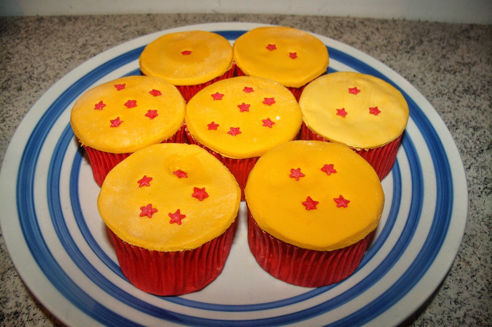 Boneca de Açúcar: CUPCAKES DE DRAGON BALL Z