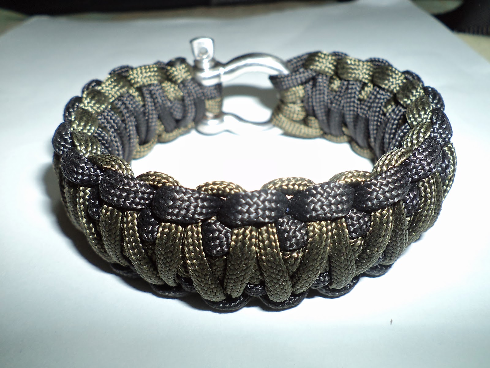 การถัก Paracord Bracelet + Bow Shackle easy THAI550PARACORD พาราคอร์ด USA