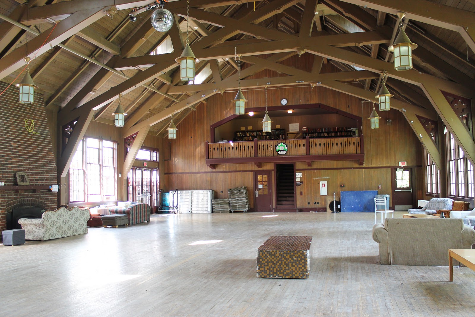 Spinning Indie Radio Station Field Trip 44 KRRC at Reed College