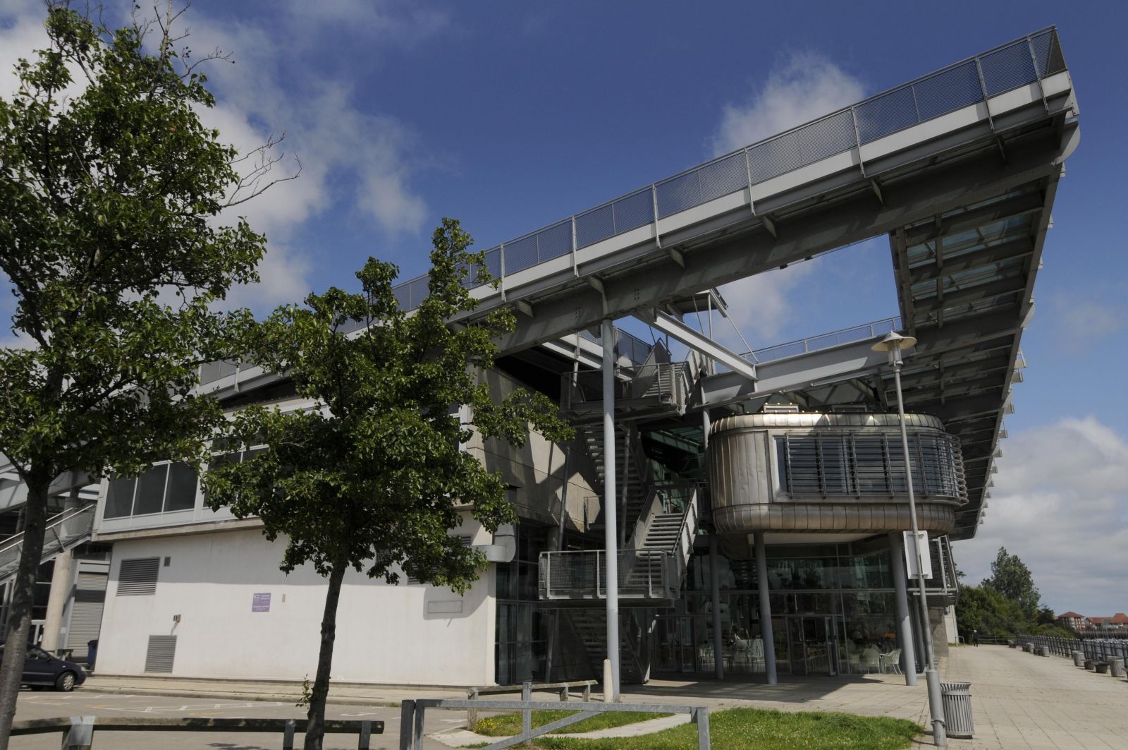 national glass center Washington Glass Studio