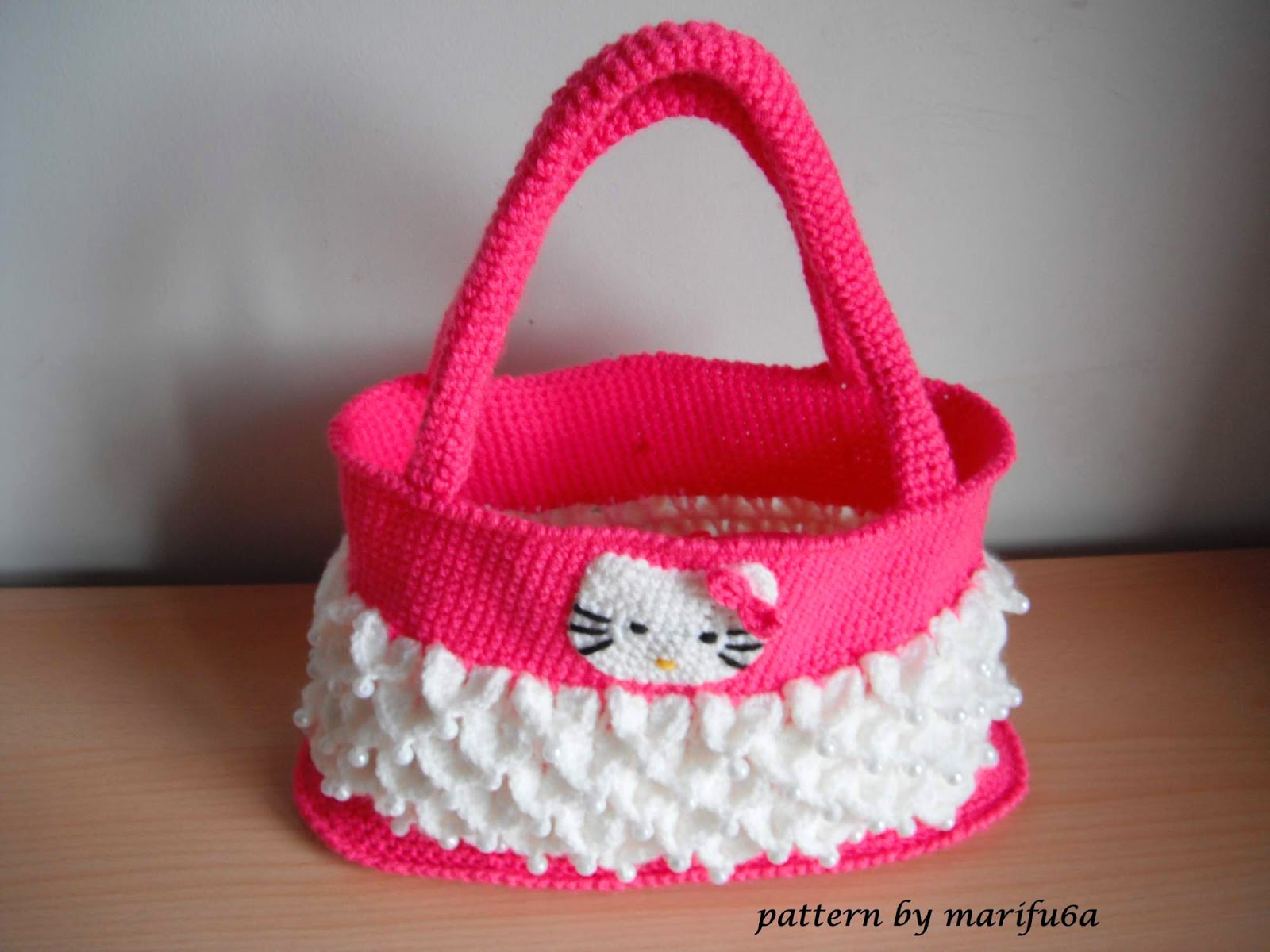 Free crochet patterns and video tutorials how to crochet hello kitty