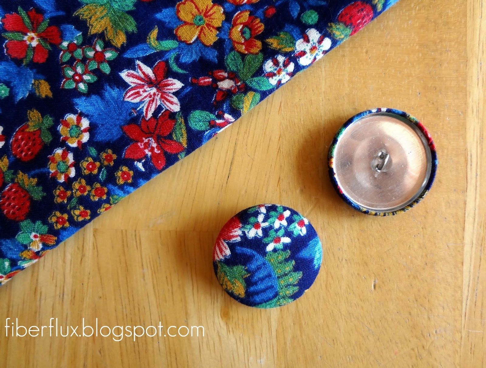 Fiber Flux How To Make Fabric Covered Buttons
