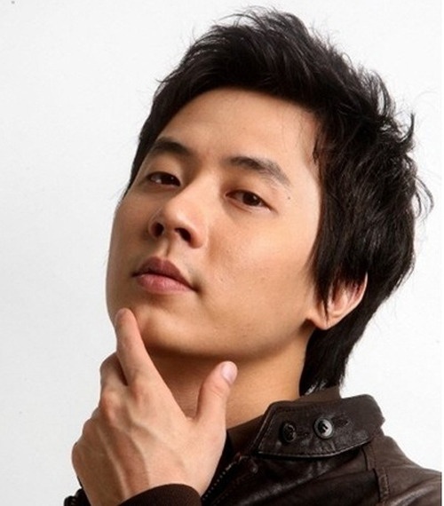KPOP: Shinhwa's Andy Doesn't Watch Himself on TV!