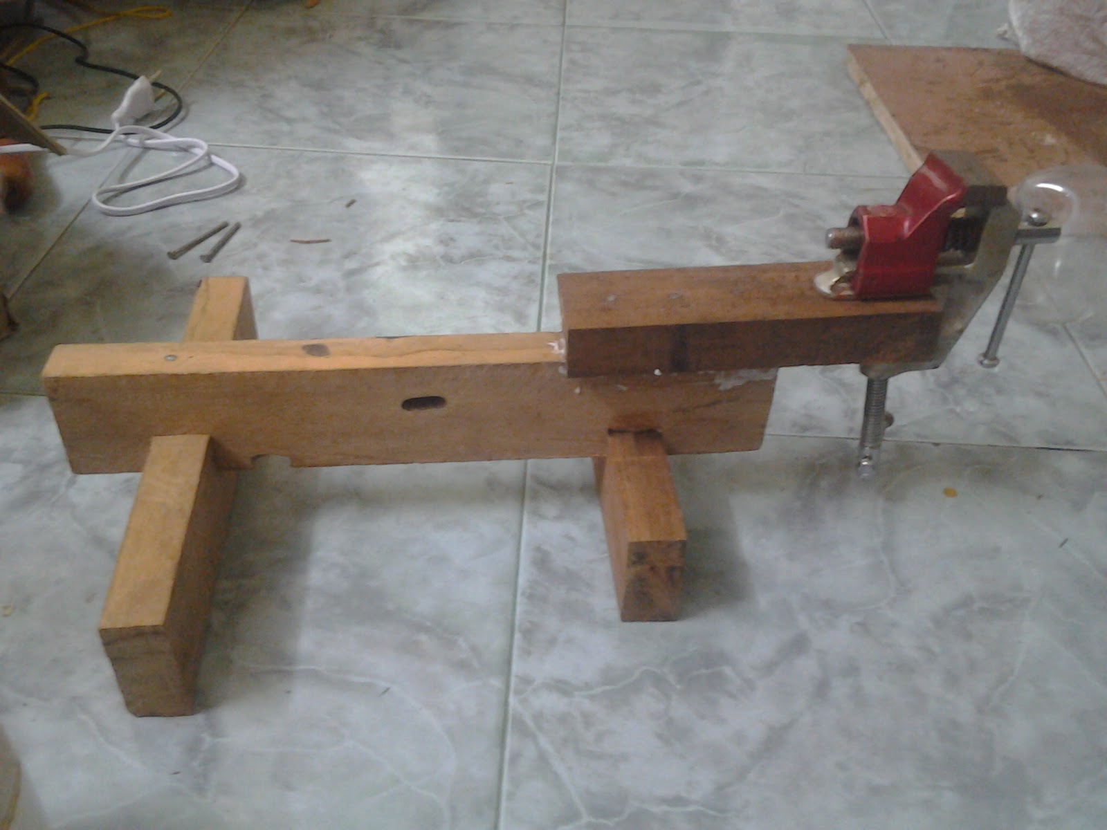 I May Help You My Bench Vise Stand
