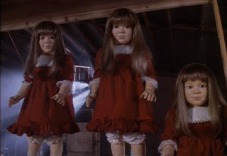 nightmares boulevard : un sangriento modo de vida: Dolly Dearest (Dolly La Muñeca Asesina / Jugando a Matar) (1992) - Historia interesante, desafortunadas referencias a Chucky.