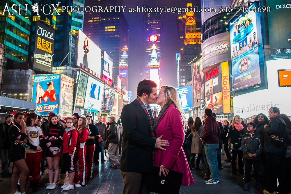 Times Square couple kissing