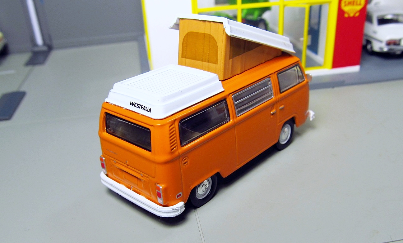 Greenlight Westfalia Campmobile 1973 Volkswagen Type 2