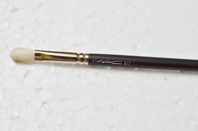 Mac 217 blending brush for indian black smokey eye makeup