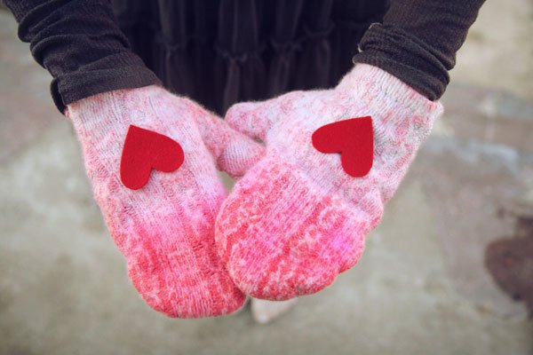 Guanti caldissimi fai da te per affrontare il freddo dell'inverno