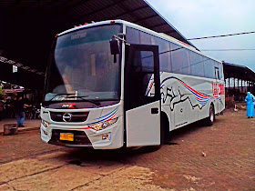 Bus Tentrem MAX side View Bus Tentrem MAX side View