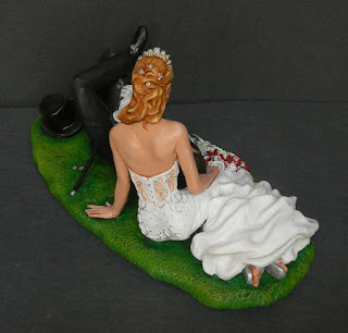cake topper personalizzato esclusivo scolpito a mano sposa coroncina orme magiche