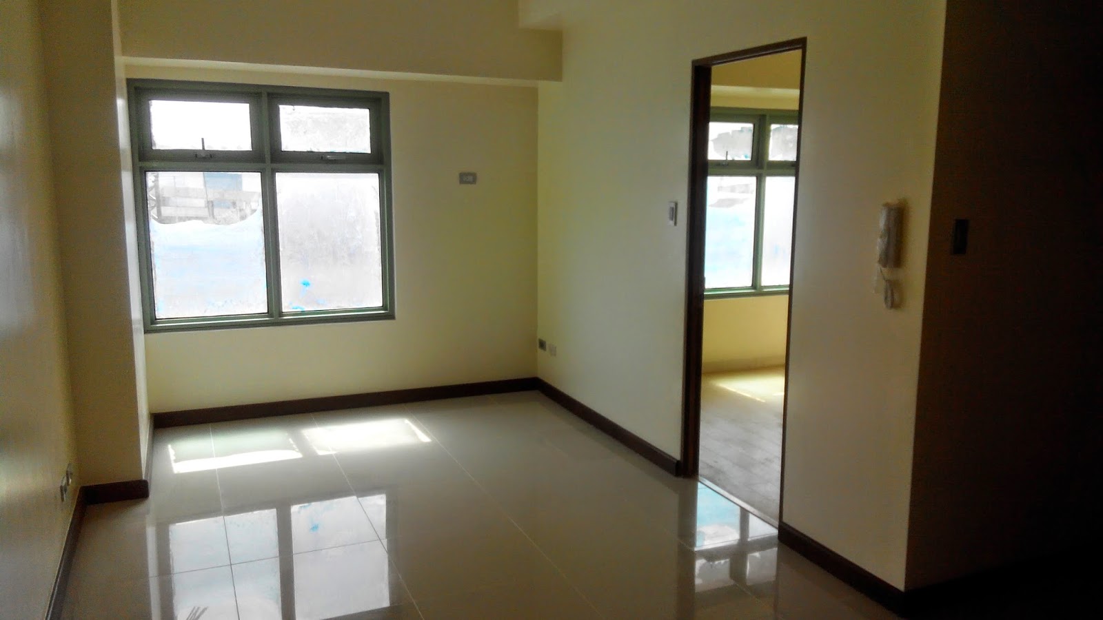Robinsons Land Corporation 2 Bed MoveIn Ready Condo in Magnolia
